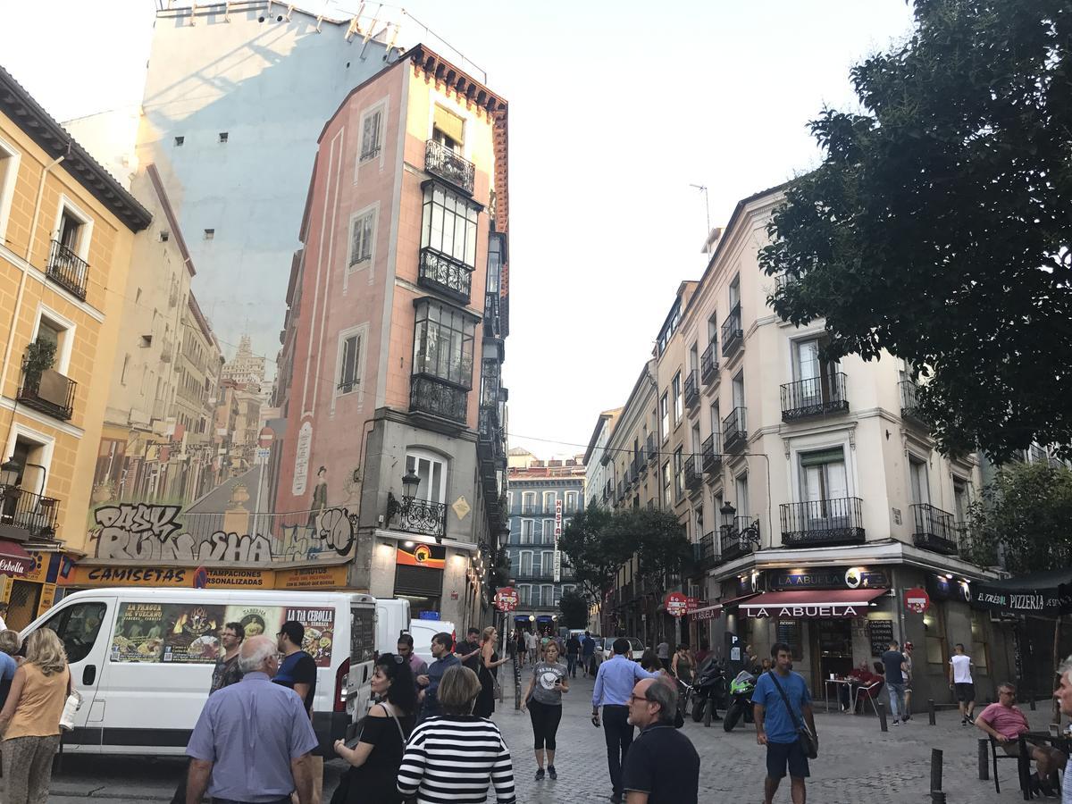 El Botones - Puerta Del Sol Apartment Madrid Bagian luar foto